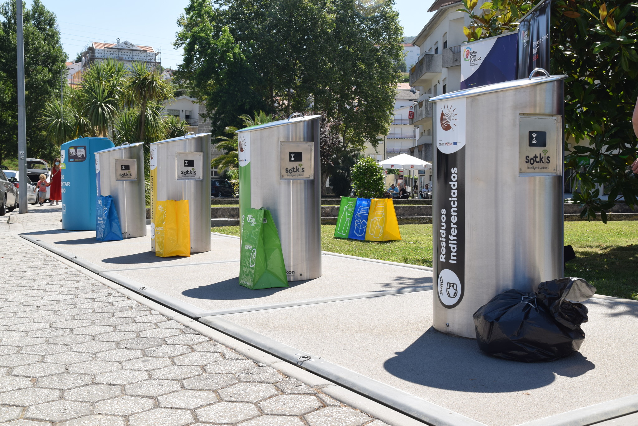 10 Novas Ilhas Ecológicas com Tecnologia PAYT