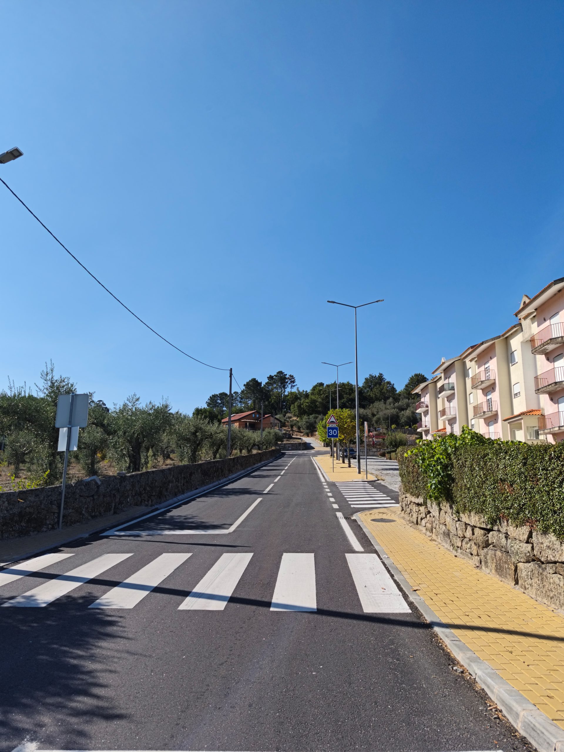 Requalificação da Rua de Santa Luzia (Pinhanços)