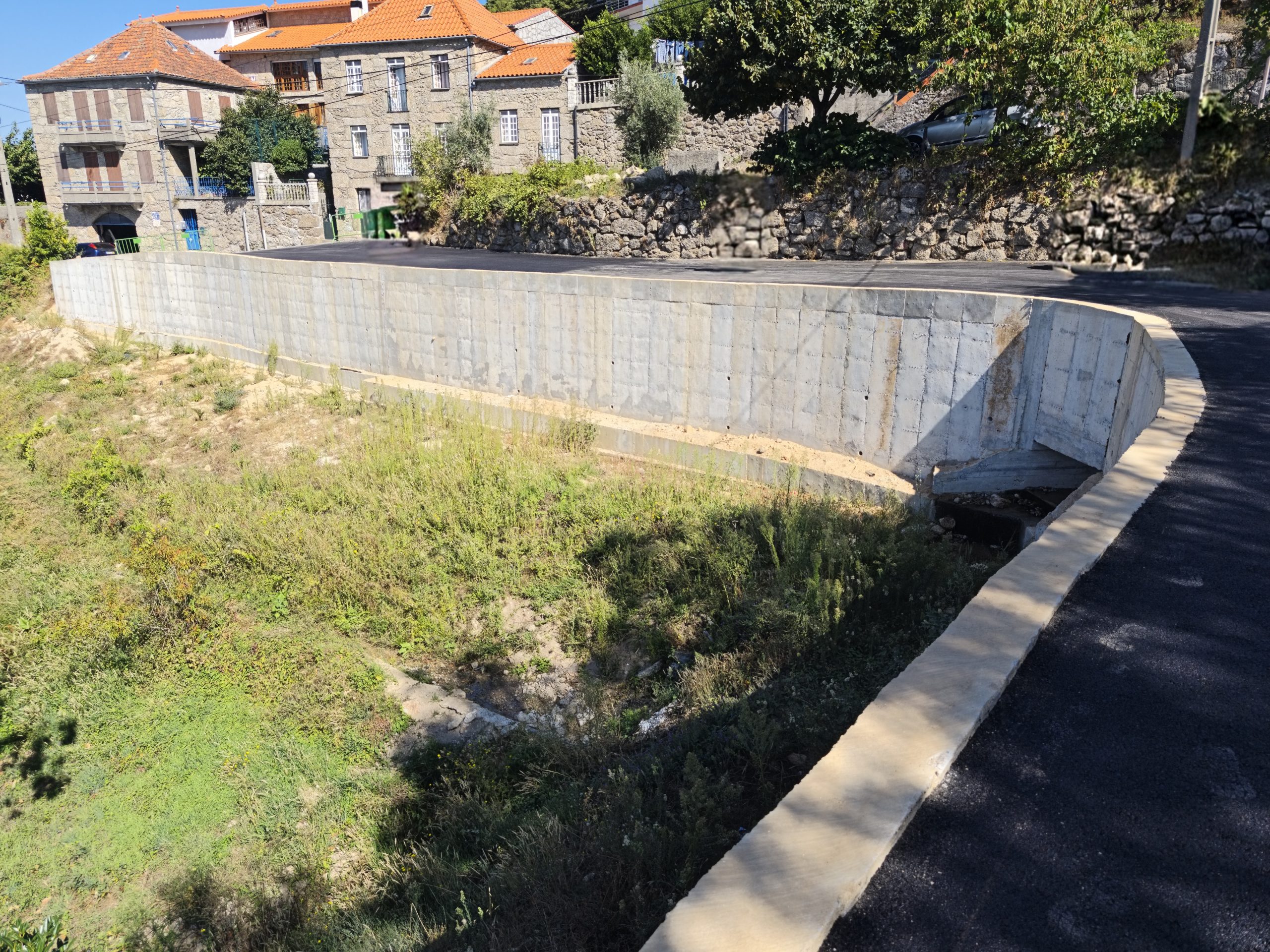 Estrutura de Suporte Rodoviário na Rua Quinta da Toca – S. Romão